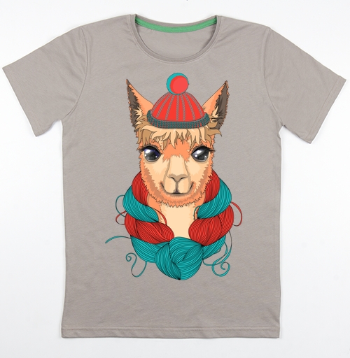 Фотография футболки Портрет ламы в шапке и мотком ниток на шее