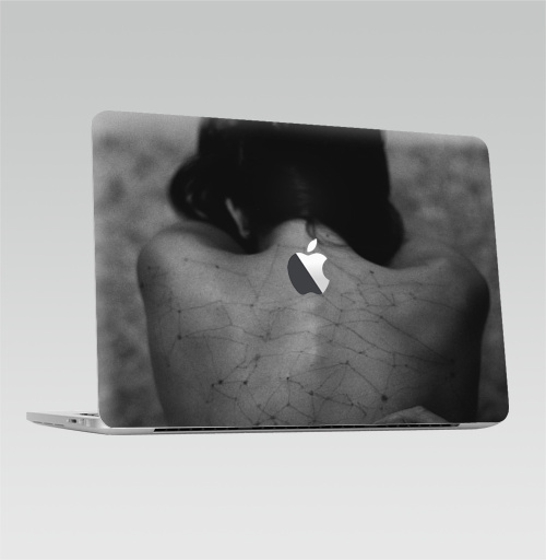 Наклейка на Ноутбук Macbook Pro 2013-2015 – Macbook Retina Pro (с яблоком) Живой рисунок,  купить в Москве – интернет-магазин Allskins, черно-белое, фотография, девушка