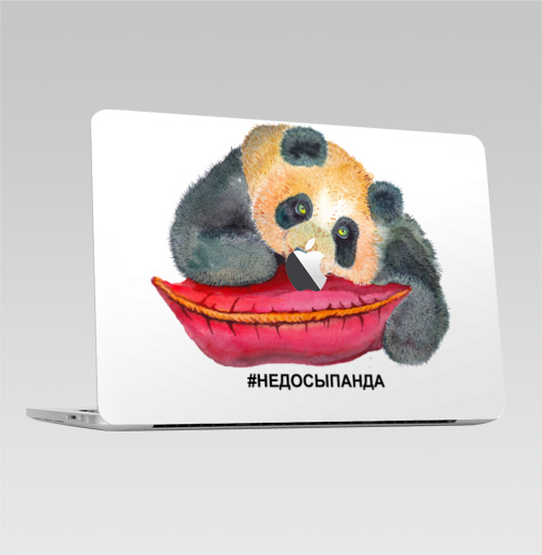 Наклейка на Ноутбук Macbook Pro 2016-2018 – Macbook Pro Touch Bar (с яблоком ) Недосыпанда,  купить в Москве – интернет-магазин Allskins, недосыпанда, панда, сарказм, недосып, медведь, подушка, сонный, бессонница