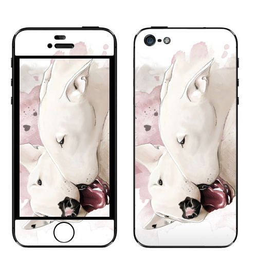 Наклейка на Телефон Apple iPhone 5 Влюбленные бультерьеры,  купить в Москве – интернет-магазин Allskins, крутые животные, собаки, бультерьер, любовь, сердце, акварель, нежно, поцелуй, животные, милые животные