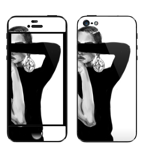 Наклейка на Телефон Apple iPhone 5 Девушка с сережкой,  купить в Москве – интернет-магазин Allskins, девушка, модели, черно-белое, сережка, компас, мода