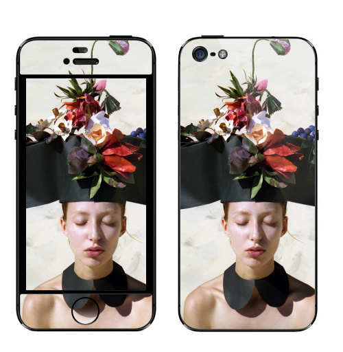 Наклейка на Телефон Apple iPhone 5 Цветочница,  купить в Москве – интернет-магазин Allskins, фотография, отдых, девушка, красота, цветы, сюрреализм