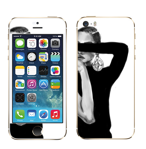 Наклейка на Телефон Apple iPhone 5S, 5SE Девушка с сережкой,  купить в Москве – интернет-магазин Allskins, девушка, модели, черно-белое, сережка, компас, мода