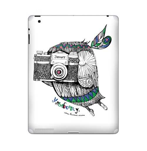 Наклейка на Планшет Apple iPad 5 2017-2018 Улыбочку, сейчас вылетит птичка !,  купить в Москве – интернет-магазин Allskins, фотоаппарат, зенит, сова, улыбка, плакат