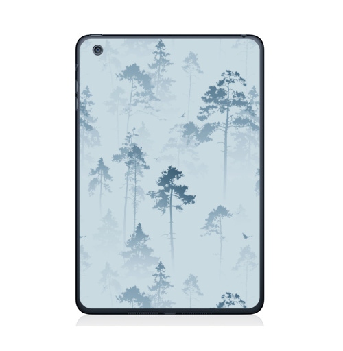 Наклейка на Планшет Apple iPad Mini 4 Лес. Туман,  купить в Москве – интернет-магазин Allskins, лес, деревья, сосны, туман, птицы, природа, пейзаж, небо, полёт