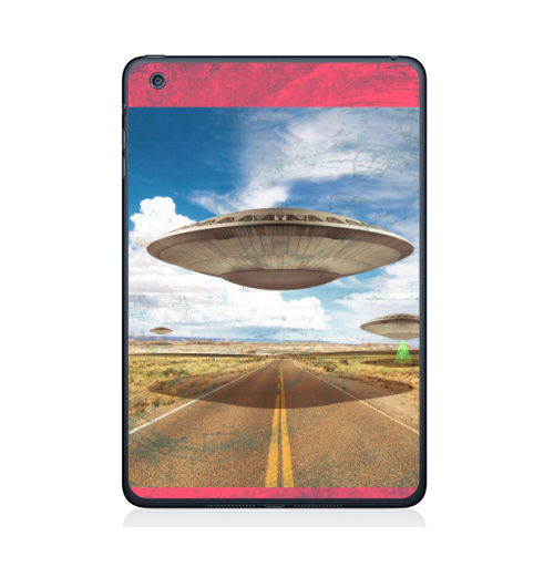 Наклейка на Планшет Apple iPad Mini 4 Залезай,  купить в Москве – интернет-магазин Allskins, сюрреализм, космос, пришелец, жизнь, модный, новый год