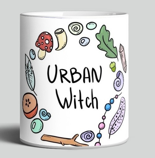 Фотография футболки Urban Witch / Городская ведьма