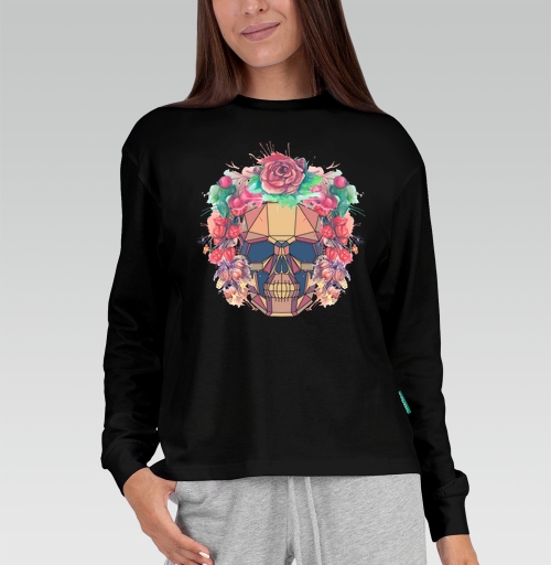 Фотография футболки Polygonal human skull and watercolor wreath.Los muertos.