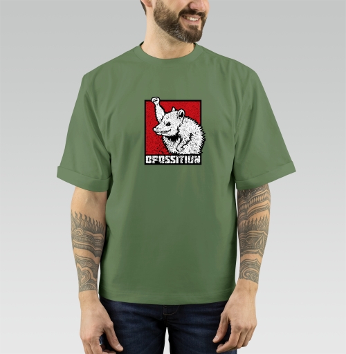 Фотография футболки Опоссум в ультра-тревожном квадрате