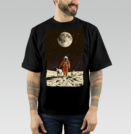 Фотография футболки Прогулка космонавта с собаками на Луне