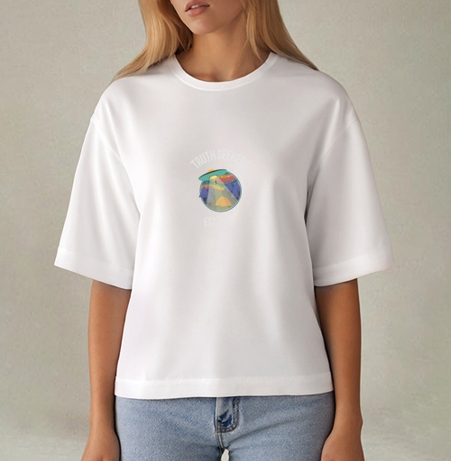 Фотография футболки Поиск истины с НЛО и человек в ночном лесу