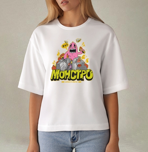 Фотография футболки Энергичный Pink Monster / Розовый монстр рушит серый город и мегаполис в огне