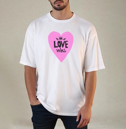 Фотография футболки LOVE wins яркое розовое сердце с короной