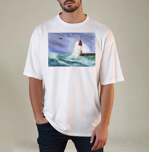 Фотография футболки Маяк в шторме с парящей чайкой акварелью
