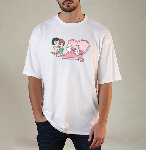 Фотография футболки Love is..