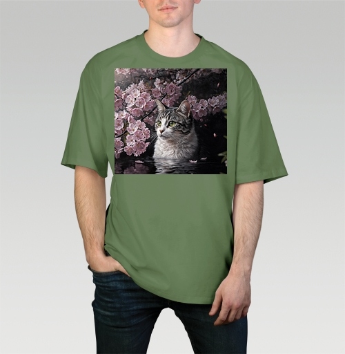 Фотография футболки Cat in sakura – Полосатый кот среди розовых лепестков Кот сакура вишня