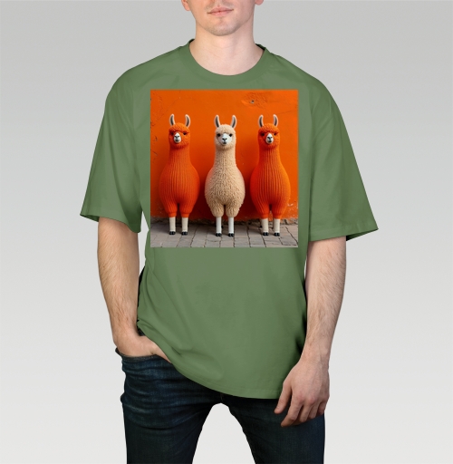 Фотография футболки Llamas in orange sweaters / Ламы в ярких свитерах у оранжевой стены