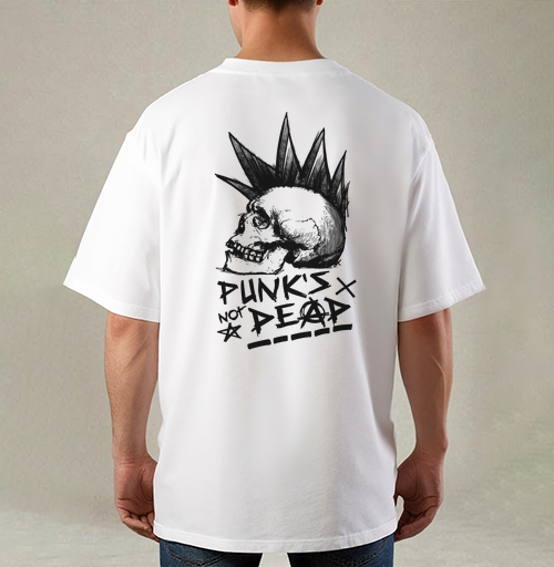 Фотография футболки Череп с ирокезом PUNKS NOT DEAD – панк-графика