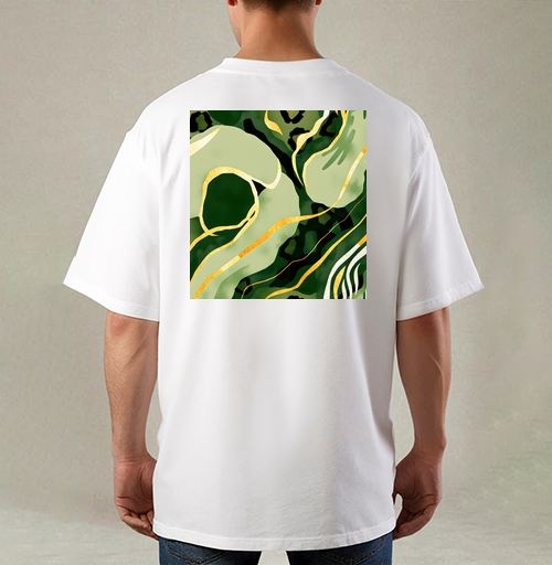 Фотография футболки Золотые изгибы на зеленом анималистичном фоне / Golden curves on green animal background