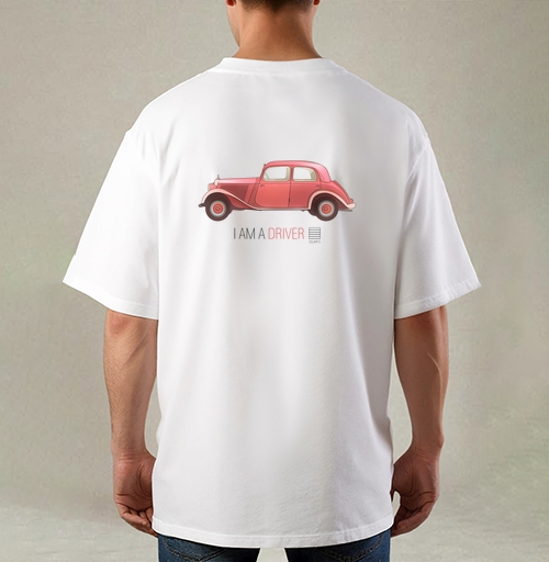 Фотография футболки Веселый ретро-автомобиль с надписью I AM A DRIVER