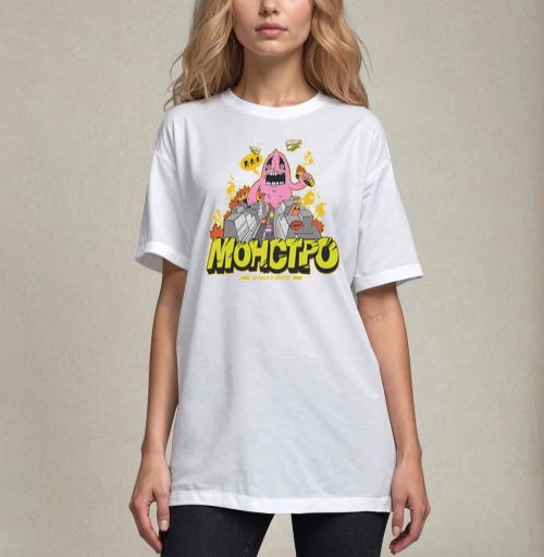 Фотография футболки Энергичный Pink Monster / Розовый монстр рушит серый город и мегаполис в огне