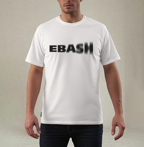 Фотография футболки Динамичный текст EBASIII с эффектом размытия