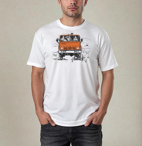 Фотография футболки 3 богатыря и Камаз