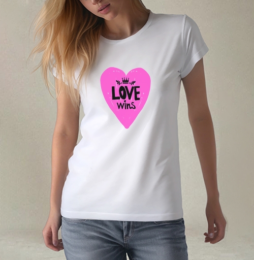Фотография футболки LOVE wins яркое розовое сердце с короной