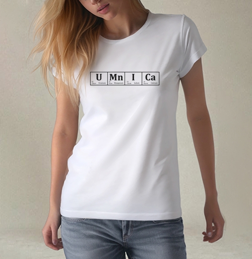 Фотография футболки УМНИЦА