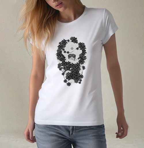 Фотография футболки Enigmatic Face Hidden Among Baroque Florals / Лицо в цветочной броне