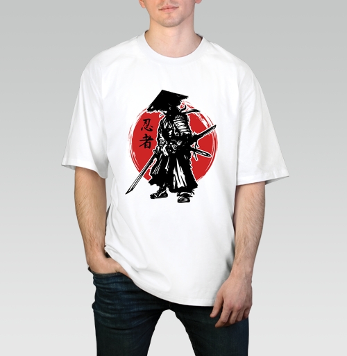Фотография футболки Ронин, японский воин с катаной