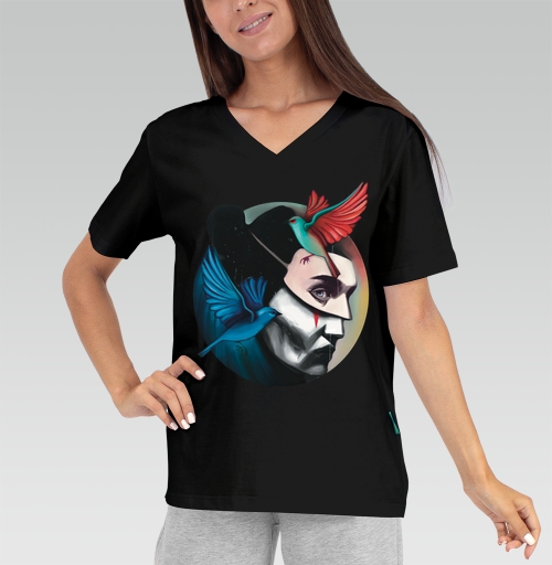 Женская футболка с рисунком Сюрреалистический портрет девушка в маске с птицами кукловод 178087, размер 38 (XXS) &mdash; 56 (5XL), цвет чёрный - купить в интернет-магазине Мэриджейн в Москве и СПБ