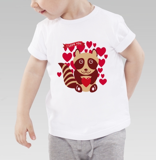 Фотография футболки влюбленный енот с сердцем