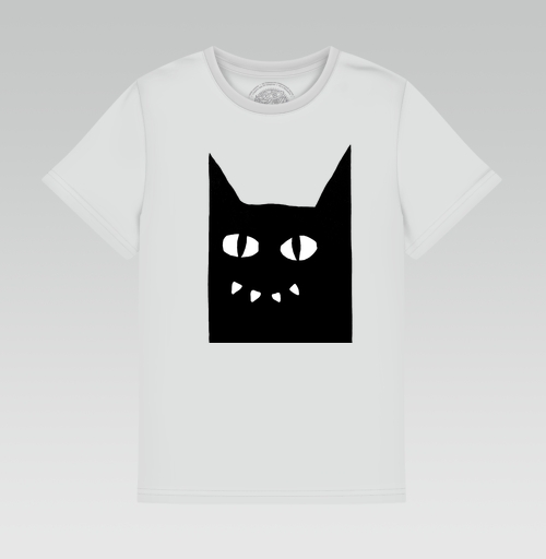 Фотография футболки Черный кот на белом.