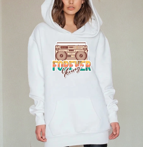 Фотография футболки Ретро бумбокс FOREVER Young винтажный принт