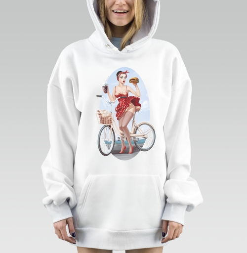 Фотография футболки Девушка кушает бургер на велосипеде