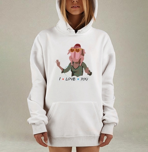 Фотография футболки Комичный человек с индейкой на голове на фоне I LOVE YOU