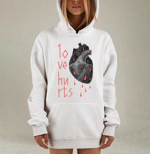 Фотография футболки Love hurts! / Любовь ранит!