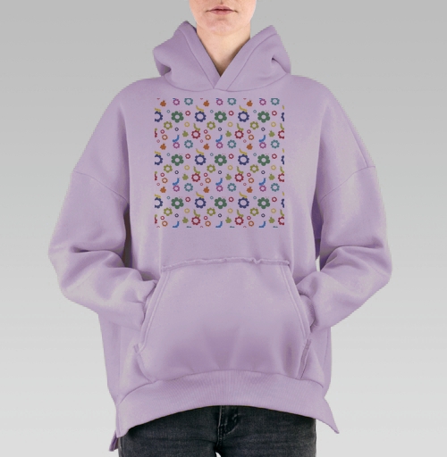 Фотография футболки Гусеницы среди цветов жизнерадостные на сером фоне