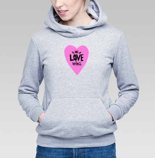 Фотография футболки LOVE wins яркое розовое сердце с короной