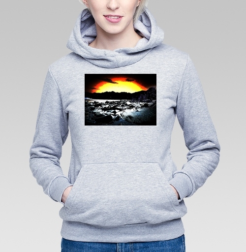 Фотография футболки Хоррор пейзаж