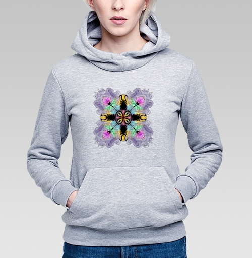 Фотография футболки Flower mandala / Цветочная мандала