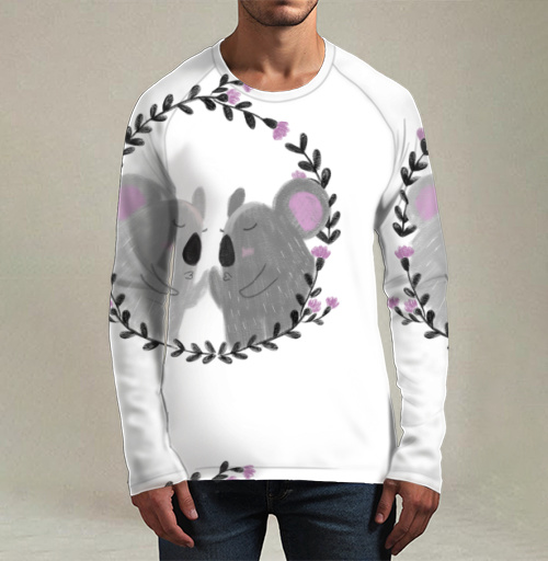 Фотография футболки Две нежные коалы в окружении фиолетовых цветов и черных листьев
