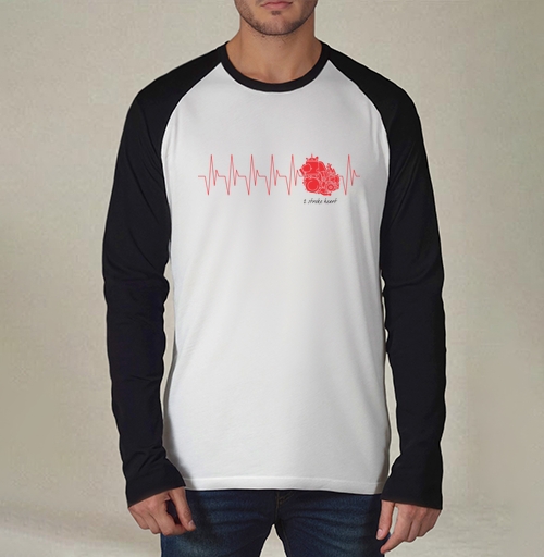 Фотография футболки Сердце как двухтактный мотор мотоцикла