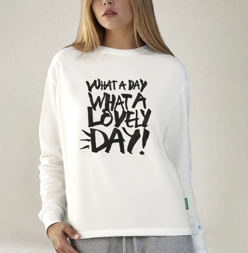 Фотография футболки Энергичный постер с фразой 'WHAT A LOVELY DAY!'