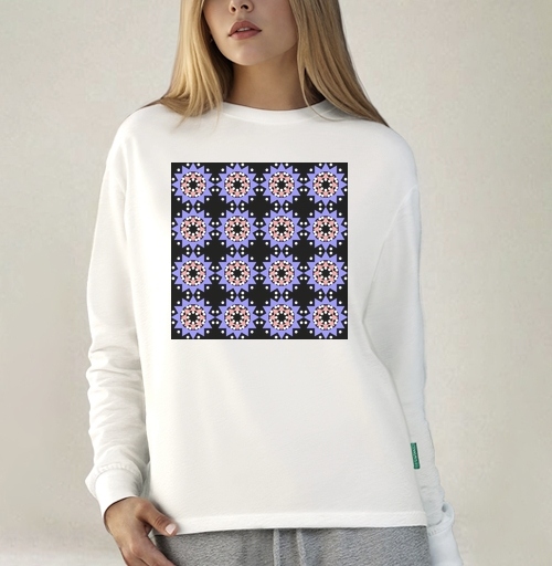 Фотография футболки Lavender abstract pattern with stars / Абстрактный лавандовый паттерн в современном стиле