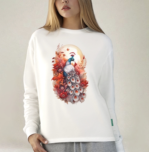 Фотография футболки Павлин под луной