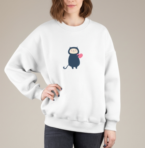 Фотография футболки Милый котик с розовым сердцем в kawaii стиле