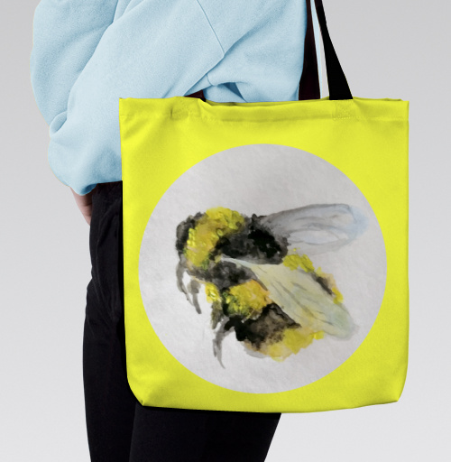 Фотография футболки Пчелка в пыльце