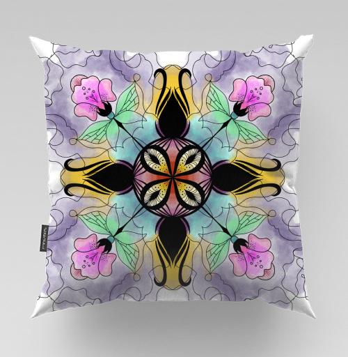 Фотография футболки Flower mandala / Цветочная мандала